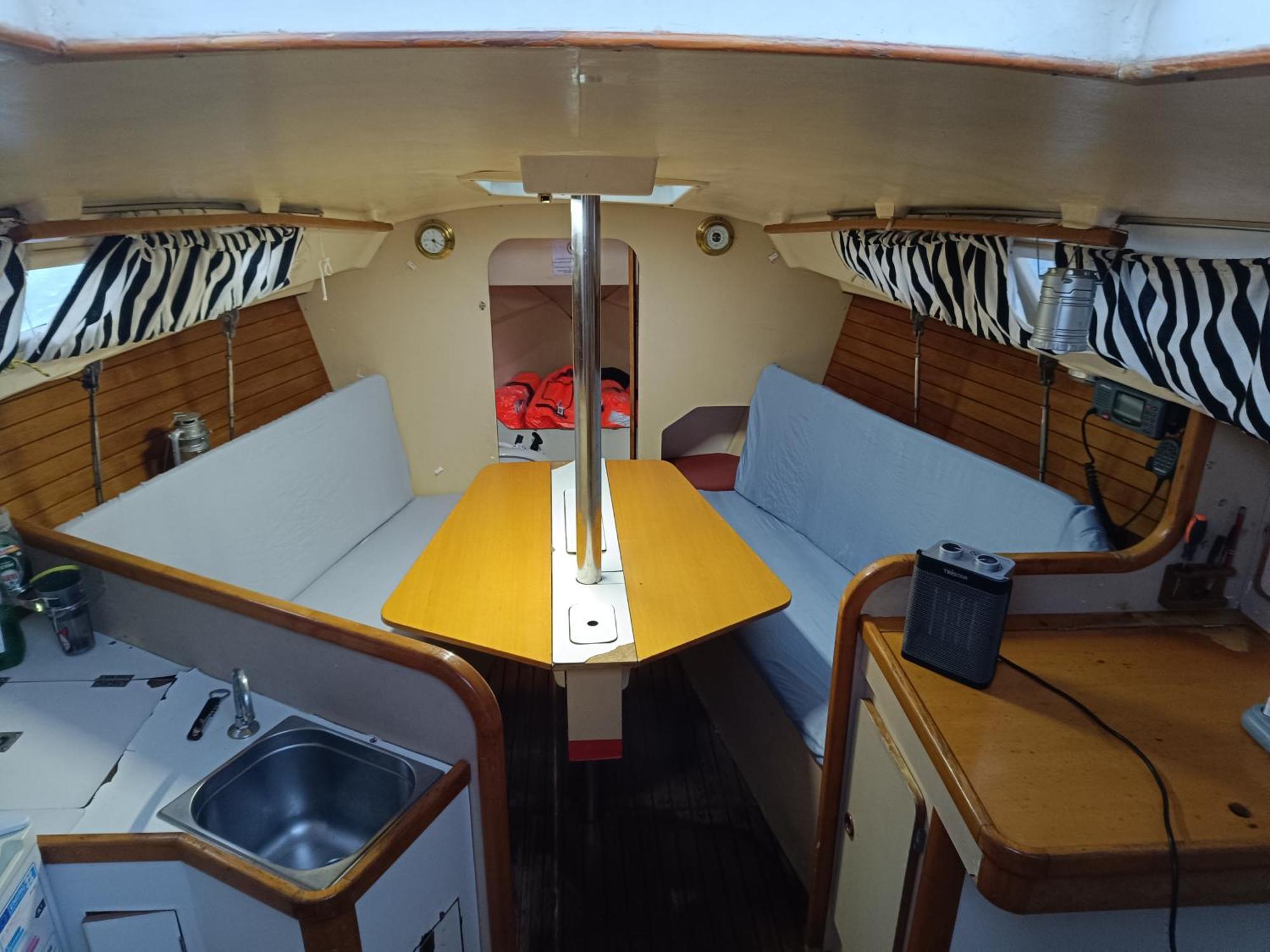 Experience On A Sailboat To Sleep Hotel Sant Adrià de Besòs Eksteriør billede