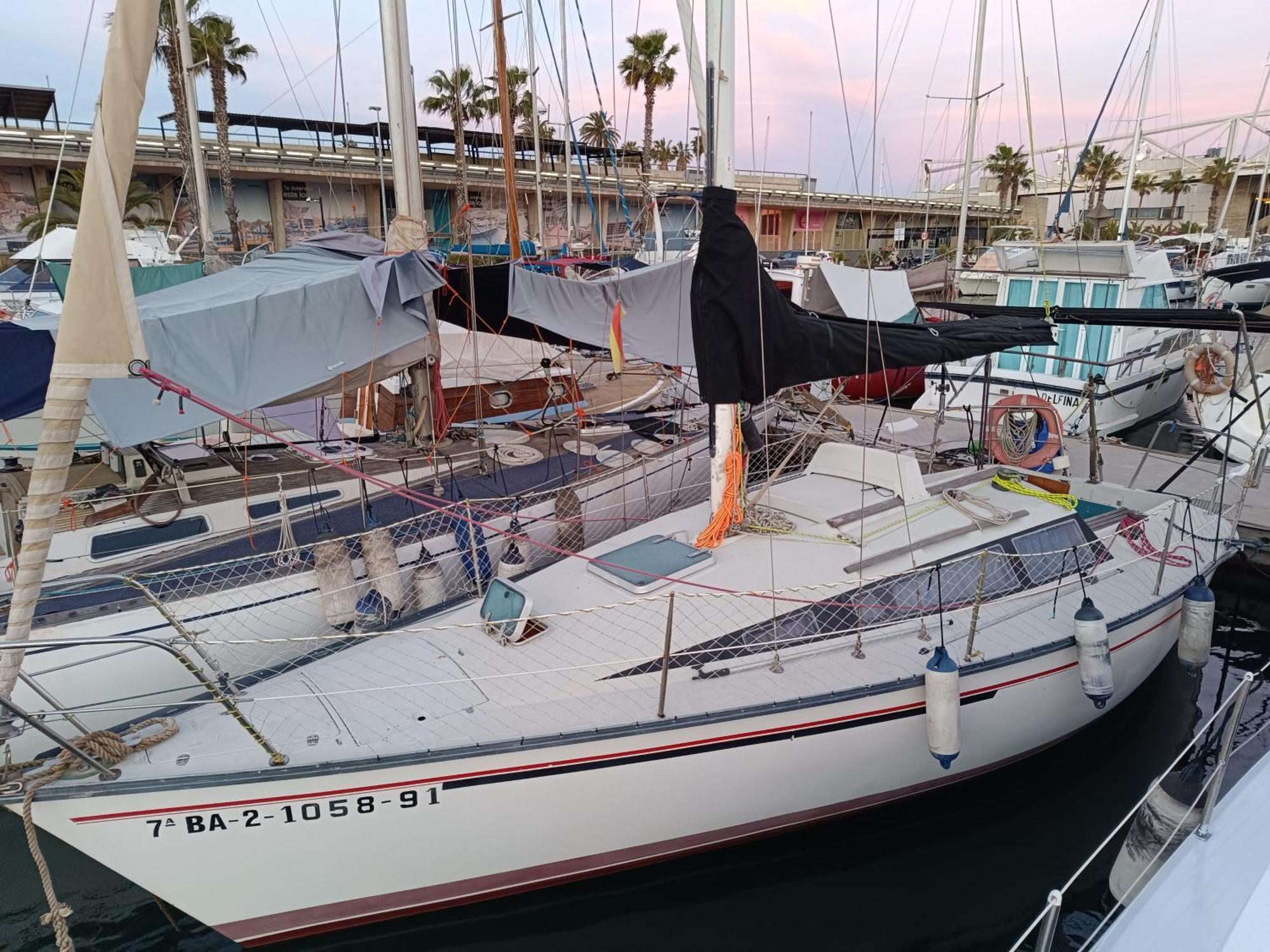Experience On A Sailboat To Sleep Hotel Sant Adrià de Besòs Eksteriør billede